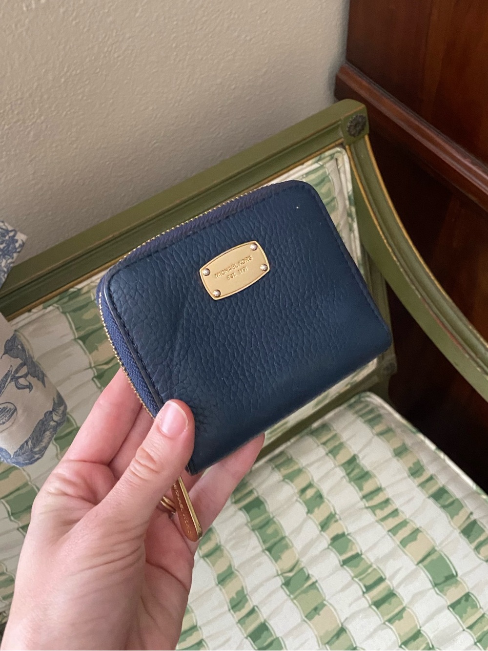 Micheal Kors navy leather wallet